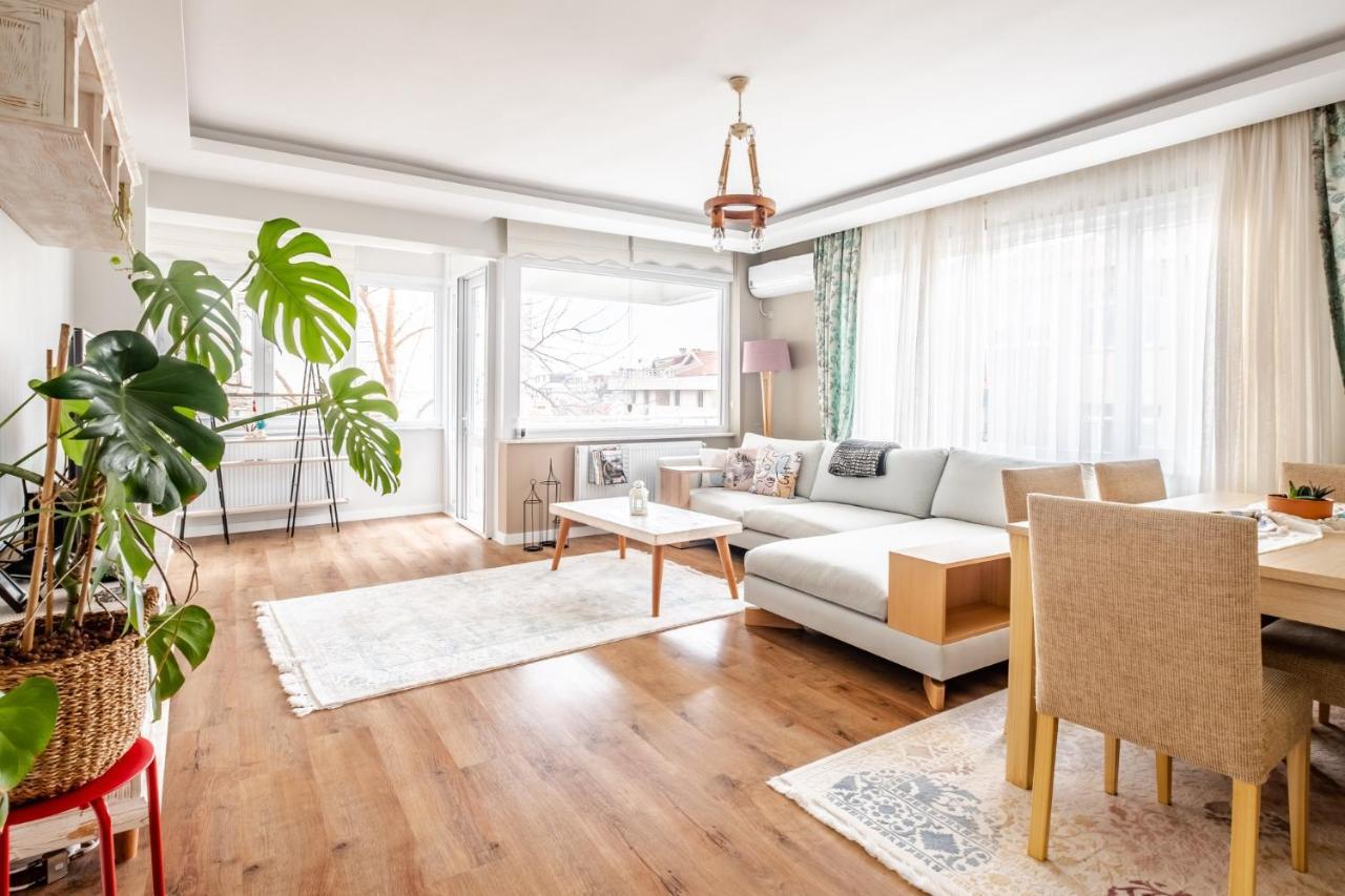 شقة اسطنبول  في Vibrant Flat With Balcony In Maltepe المظهر الخارجي الصورة