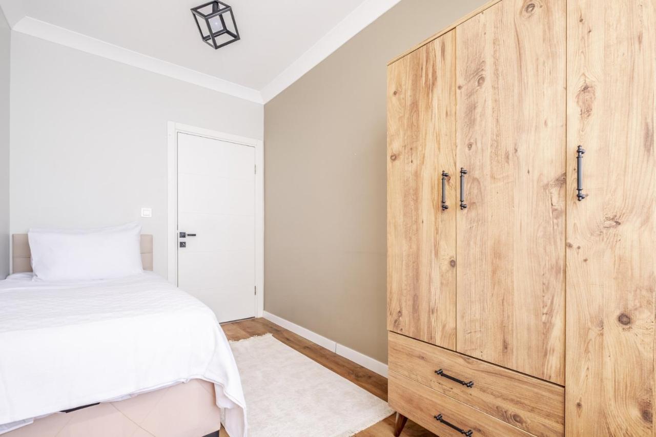شقة اسطنبول  في Vibrant Flat With Balcony In Maltepe المظهر الخارجي الصورة