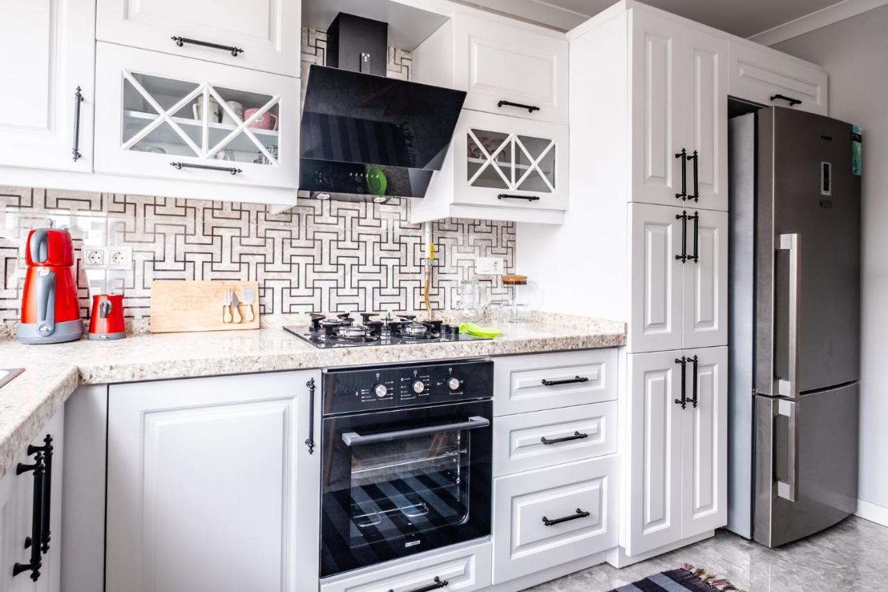 شقة اسطنبول  في Vibrant Flat With Balcony In Maltepe المظهر الخارجي الصورة